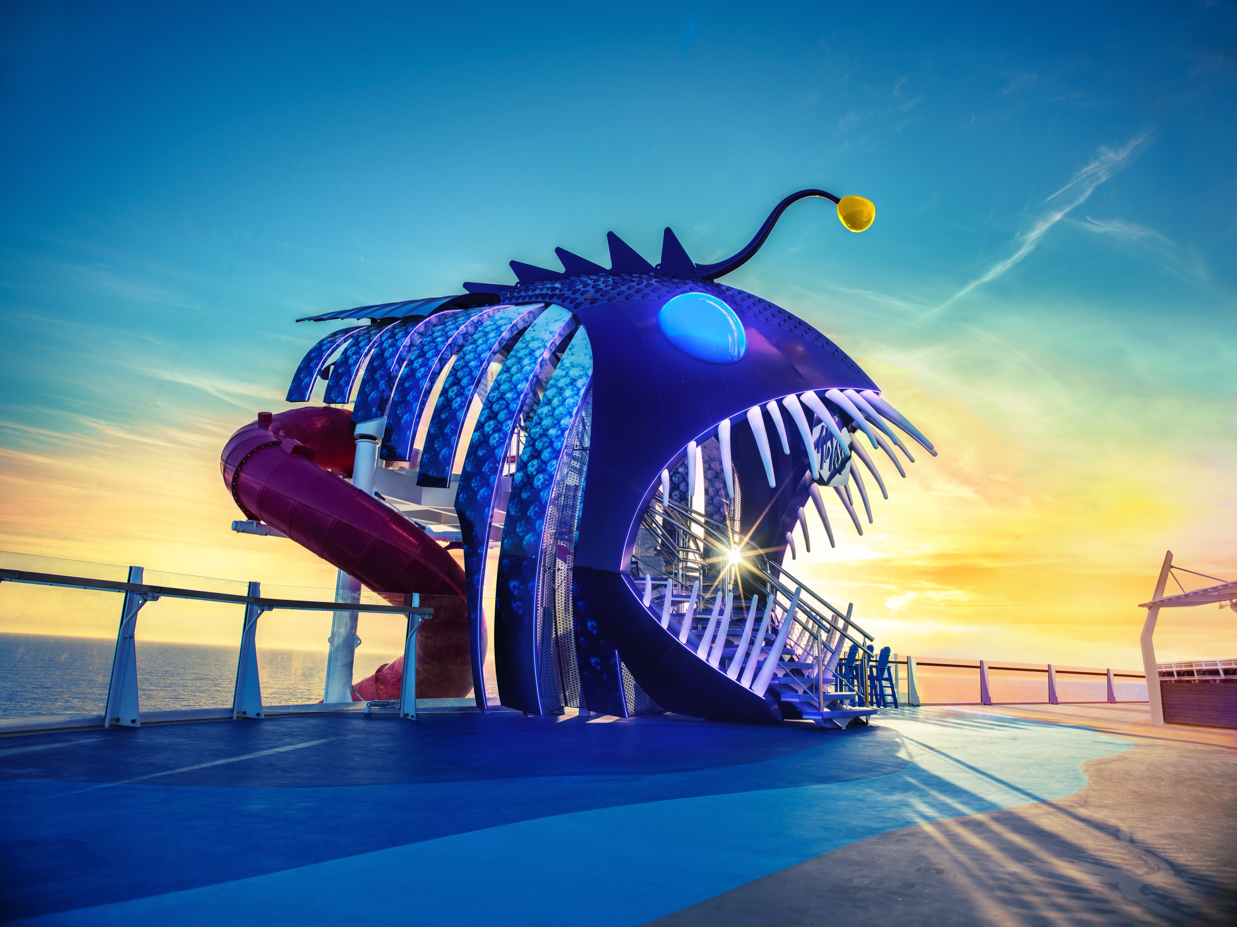 Symphony of the Seas - Ultimate Abyss